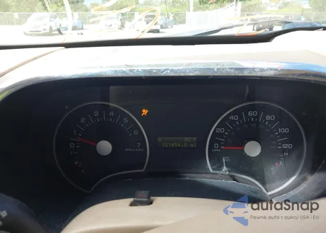 2006 Ford Explorer Xlt from USA, damaged, VIN 1FMEU73E06UA45317